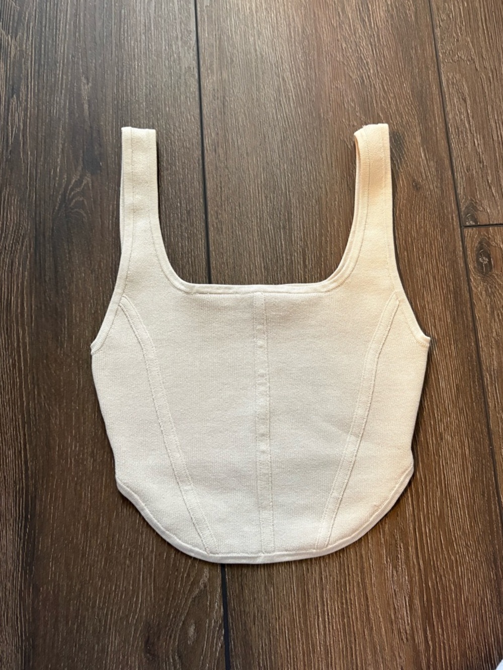 Aritzia Babaton Sculpt Knit top